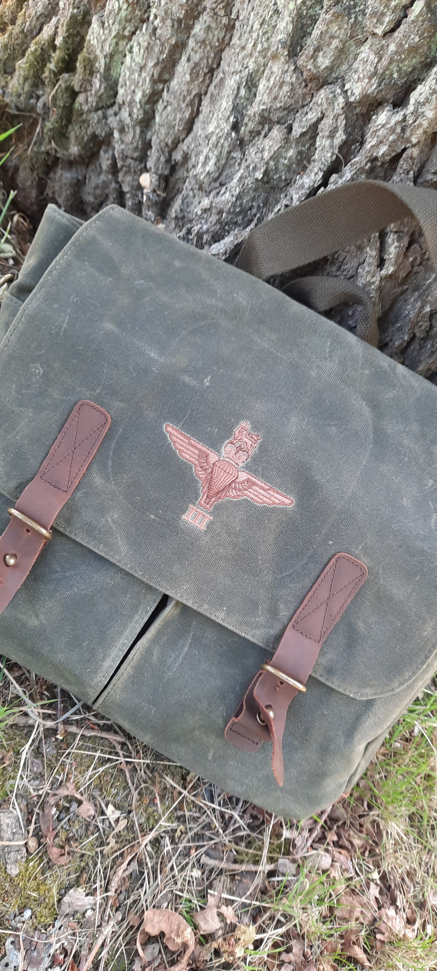 Heritage waxed canvas satchel